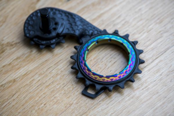 gallery Essai : Absolute Black Hollowcage