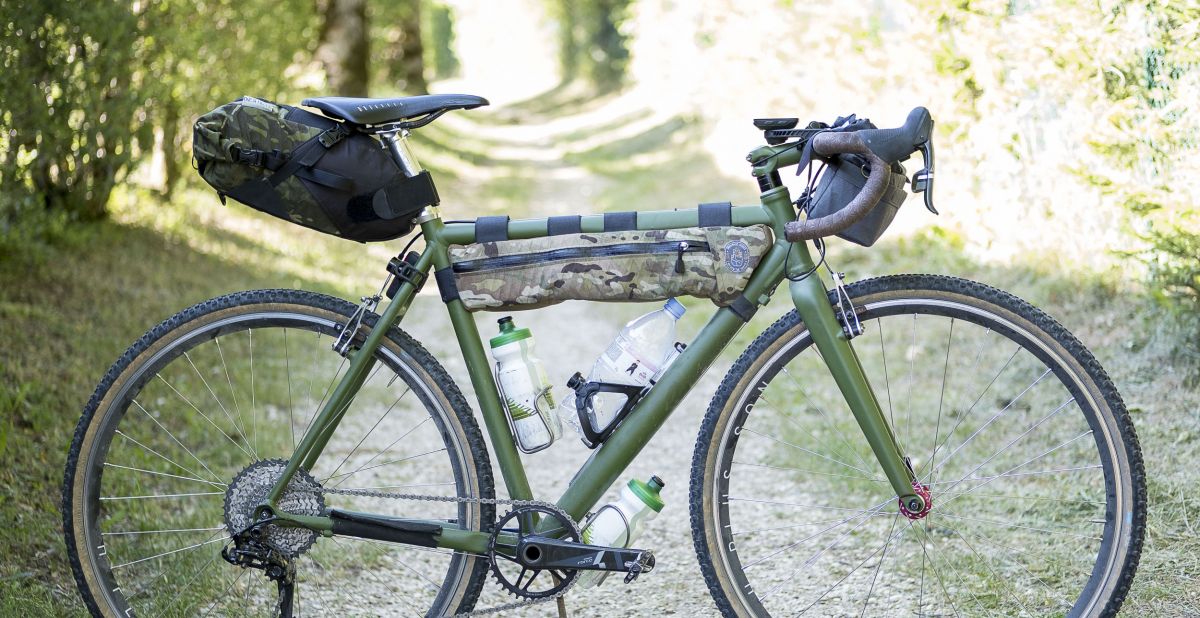 Porte-bidon vélo avec entrée latérale - Decathlon